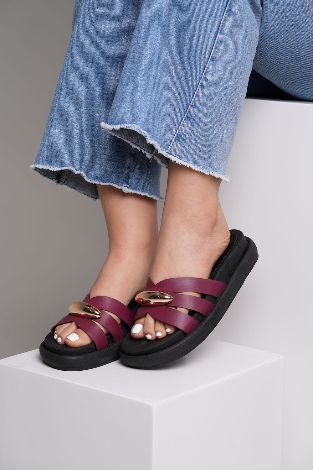 Sandalia Canoa en cuero STYLACHO